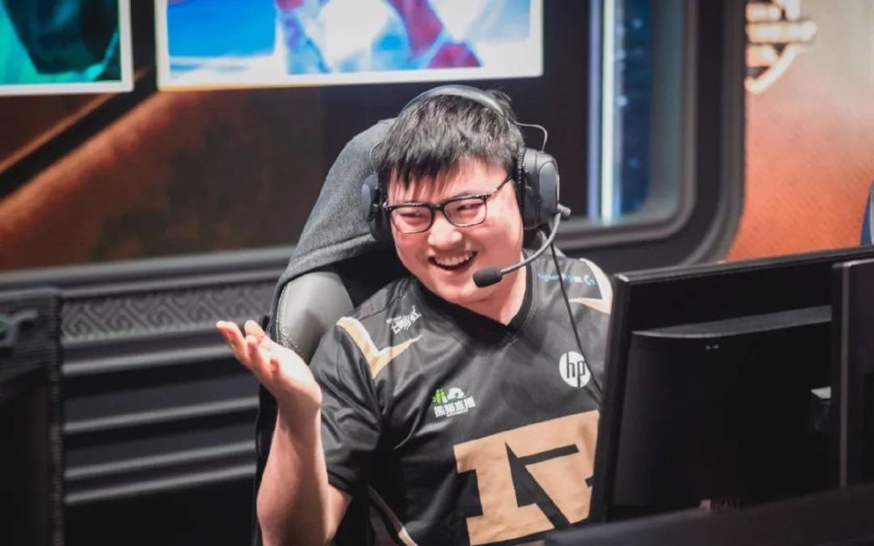 关于Uzi新星势不可挡表现惊艳，曼联未来可期！的信息爱游戏官网