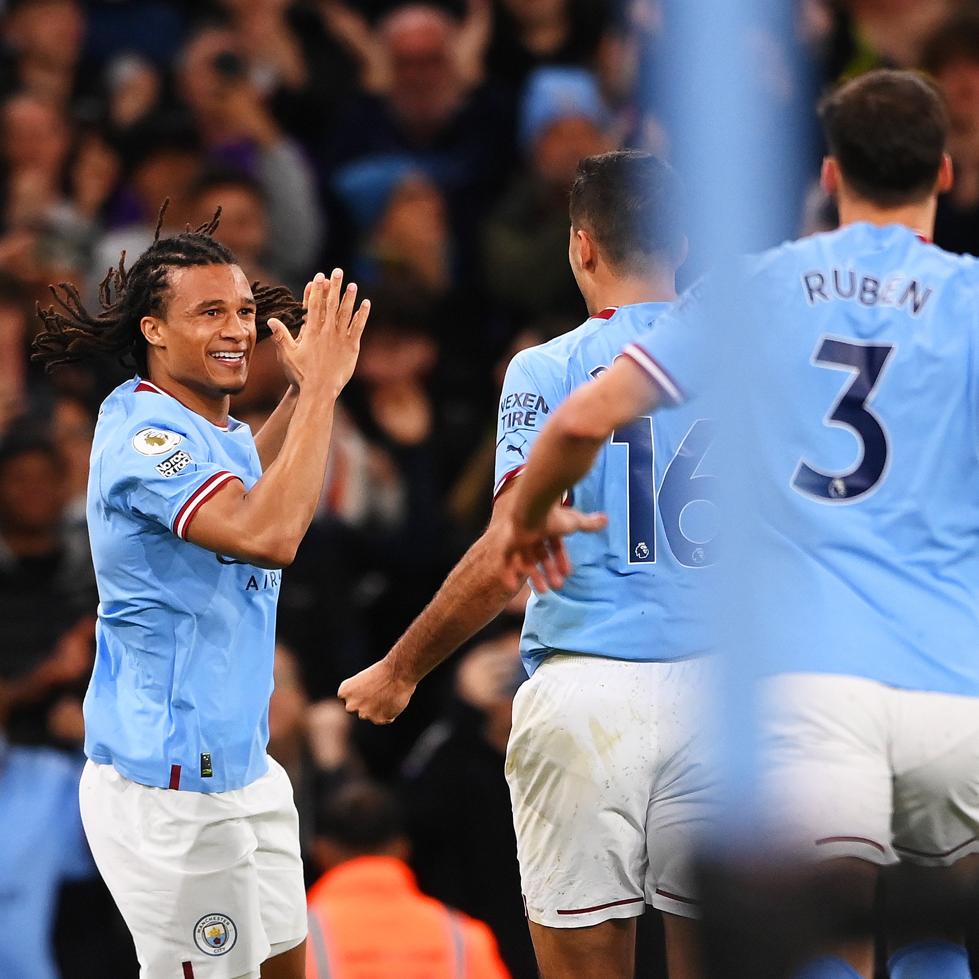 里程碑夜！波士顿凯尔特人手感冰凉，英超今晚刷纪录，质疑声仍在，赛程密集仍需轮换的简单介绍爱游戏下载